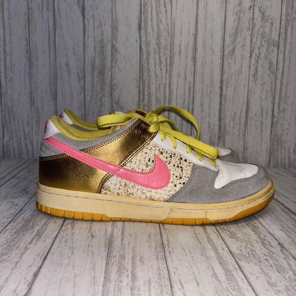 Womens Size 8.5 Nike Dunk Low 6.0 Metallic EUC - Picture 1 of 7